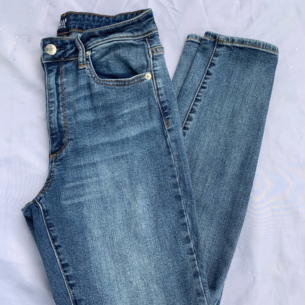 GAP DENIM